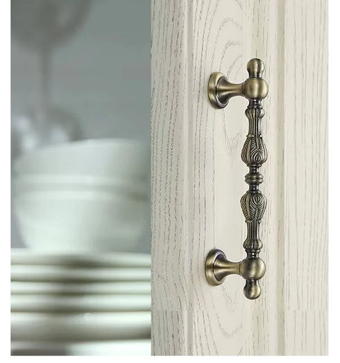 JAYA Classical Zinc Alloy Cabinet Handles Antique Brass Decorative Drawer Pulls Retro Pendant Knobs for Kitchen Bedroom