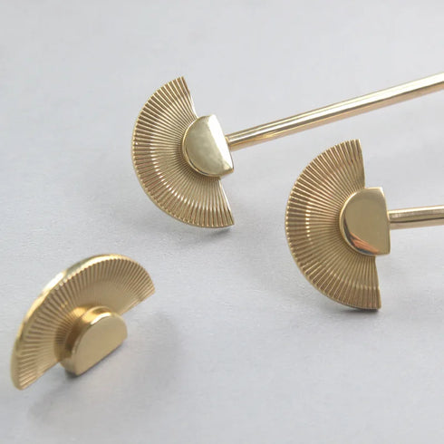 JAYA Luxury Golden Brass Cabinet Handles and Knobs Fan-Shaped Drawer Pulls for Cupboard Wardrobe Furniture