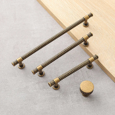 JAYA Antique Bronze Textured Cabinet Handles and Knobs Retro Zinc Alloy Drawer Pulls for Wardrobe Wine Cabinet Furniture