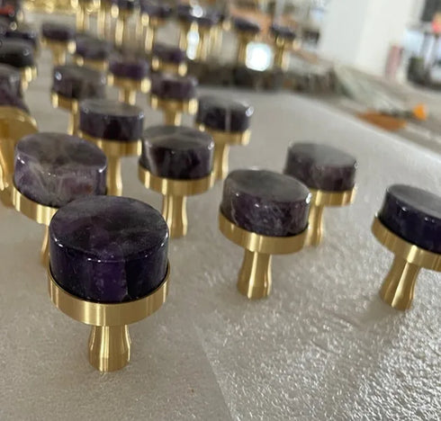 JAYA Pink Crystal Handle Knobs Single Hole Natural Stone & Brass Base Furniture Wine Cabinet Drawer Door Handle Knobs