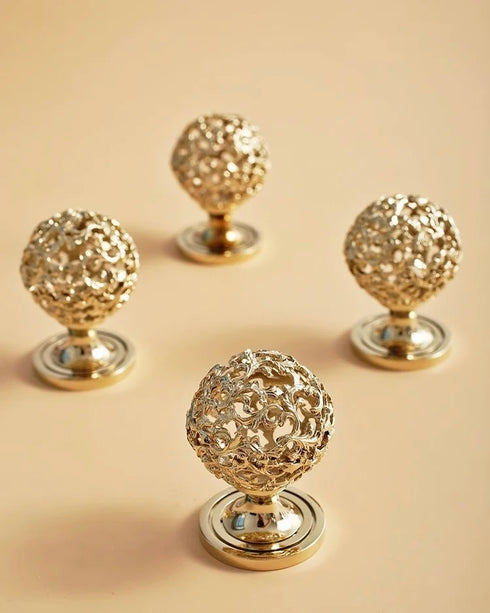 JAYA French Vintage Brass Filigree Cabinet Knobs Gold Openwork Spherical Drawer Pulls for Wardrobe Dresser Cupboard Furniture