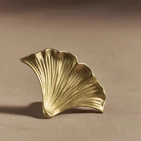 JAYA Luxury Creative Ginkgo Leaf Handle Cabinet Door Drawer Wardrobe Door Single Hole Copper Natural Color Gold Zinc Ally Hooks
