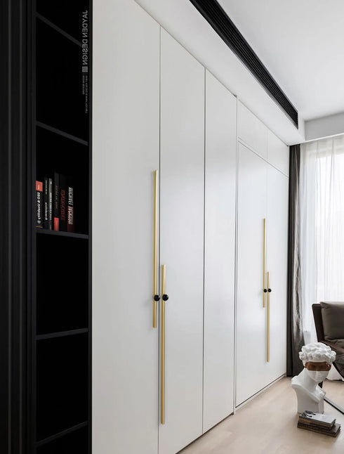 JAYA Luxury Gold and Black Matte Modern Kitchen Cabinet Handle  Furniture Design for Elegant Furniture Door Handle