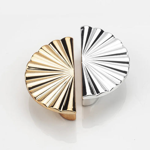 JAYA Resin Knob and Gold Knobs on Bronze Cabinet Handle for Cupboards Combining Style and Durability in Each Handle