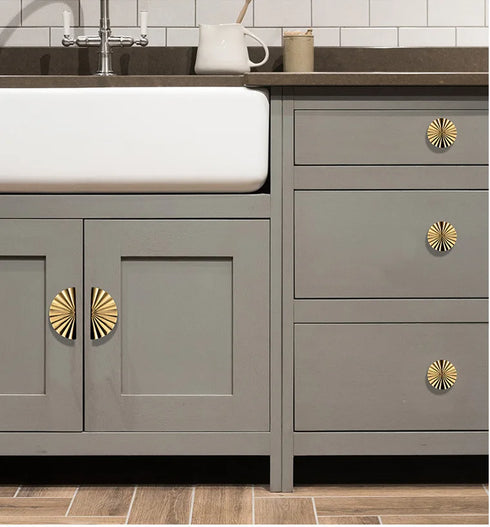 JAYA Resin Knob and Gold Knobs on Bronze Cabinet Handle for Cupboards Combining Style and Durability in Each Handle
