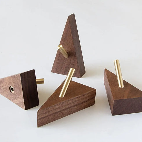 JAYA Triangular wooden hook Pegboard Storage Rack with Kitchen Hooks and Bedroom Accessories Wholesale brass hook